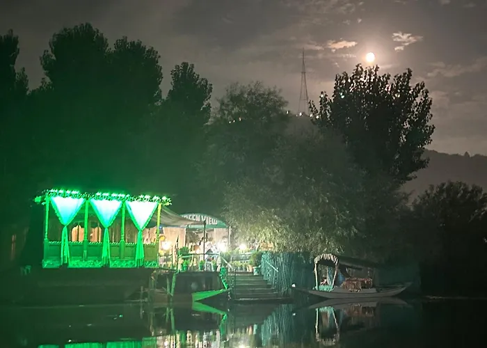 Green View Group Of Houseboats